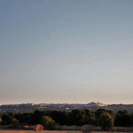Masseria Di Benedetto * أوستوني