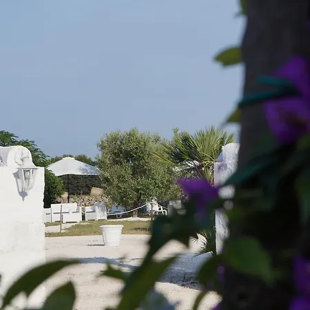 Masseria Di Benedetto أوستوني